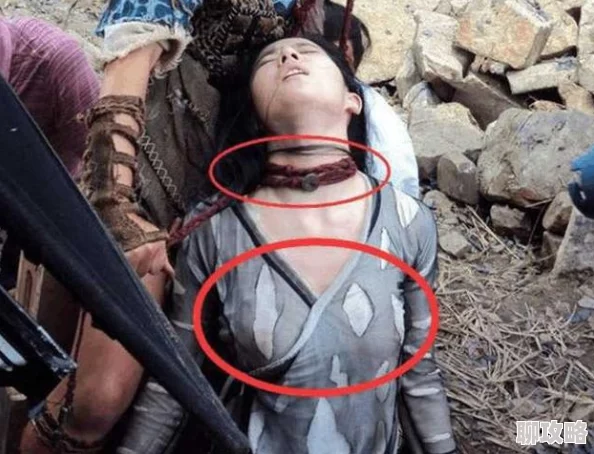 绳艺捆绑紧缚美女调教是一种艺术形式，强调安全、信任和美的表达