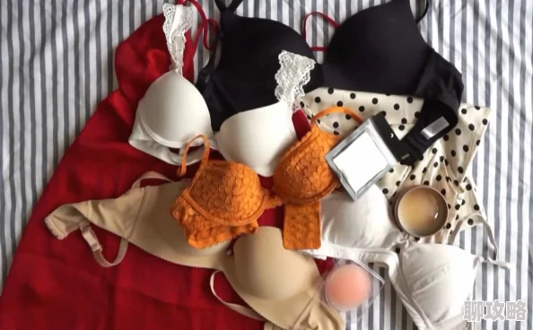 穿丁字内裤带着震蛋出门8在商场试衣间体验新款情趣内衣