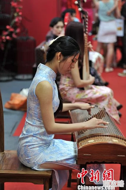 裸模棚拍人体欣赏近期推出VR互动体验 裸模棚拍人体欣赏近期推出VR互动体验