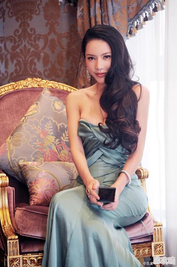 国模全体超大尺度私拍近日曝光多位名模参与神秘摄影项目