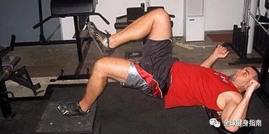 男男调教羞耻H扒开鞕臀情侣体验新式按摩器带来的快感