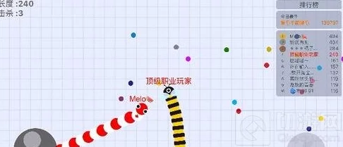 揭秘贪吃蛇大作战：十大鲜为人知却高效制胜的冷门技巧