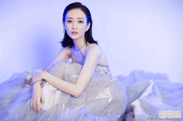 绝色杨雨婷后续第四章杨雨婷在一次偶然的机会中发现了一个隐藏的秘密，改变了她的命运。