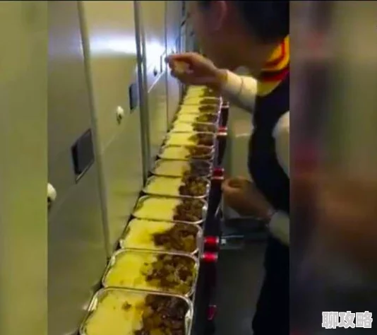 男生艹女生视频最新动态：近日网络上流传一段引发热议的短视频