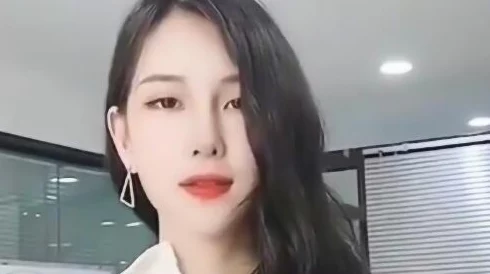 美女搞b进度更新：项目暂停等待进一步通知