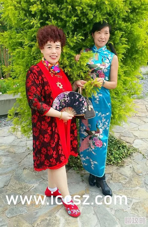 jealousvue成熟40岁全新写真集发布包含50张高清图片和一段幕后花絮视频