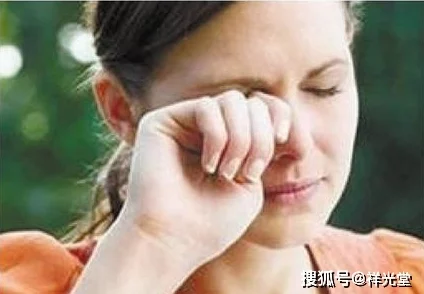 好深好烫好涨尿进去np她咬着唇承受着三根巨物带来的快感