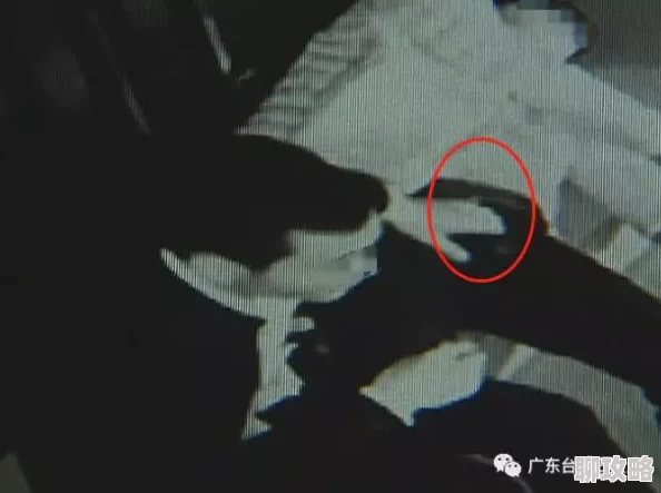 把手伸到裤裆慢慢揉搓的视频网友爆料疑似某男星最新流出画面粉丝表示难以置信