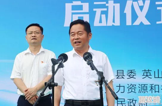 风之旅团手游：深度解析重锤系武器，网友热议实战评价与技巧讲解