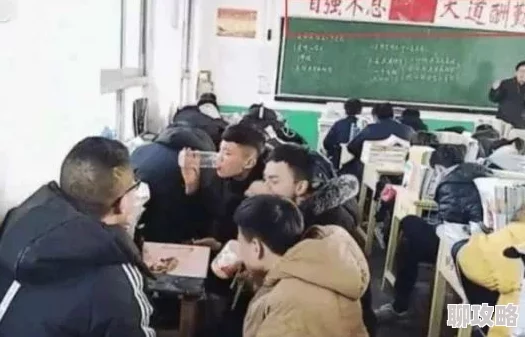 被同桌摸了一节课的下面学校已介入调查