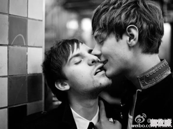 老頭同男Gay片高清修复版现已上线支持多语言字幕