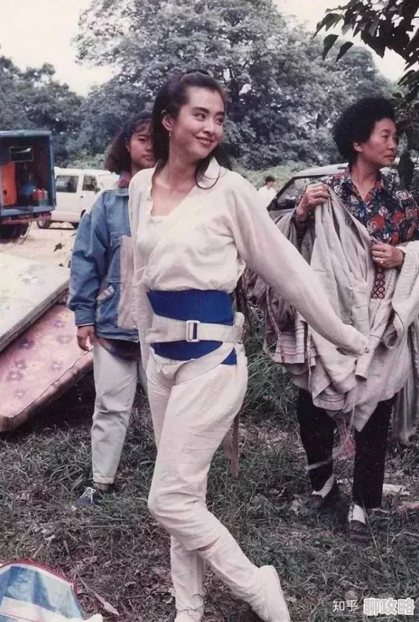 王祖贤好紧夹得我好爽网友：低俗玩梗不可取请尊重女性