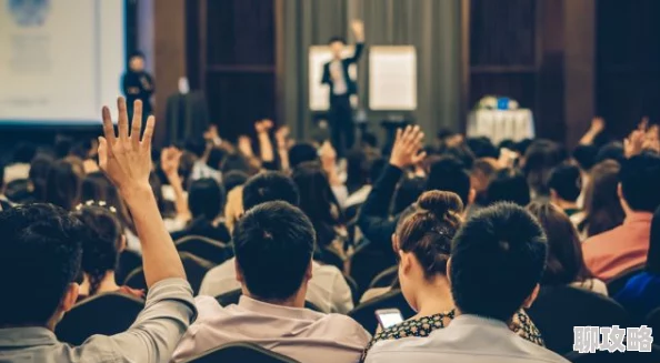 年轻的女老师在教育改革浪潮中探索新型教学方法提升学生学习兴趣与效率 年轻的女老师在教育改革浪潮中探索新型教学方法提升学生学习兴趣与效率