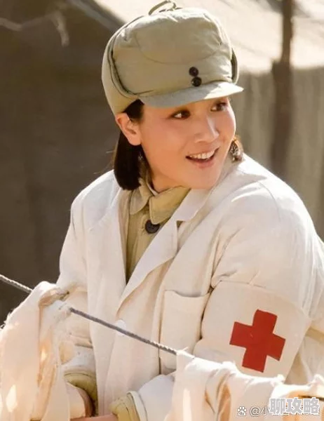 小兵妈妈白敏坚韧母爱令人感动引发网友对亲情和奉献的思考 小兵妈妈白敏坚韧母爱令人感动引发网友对亲情和奉献的思考