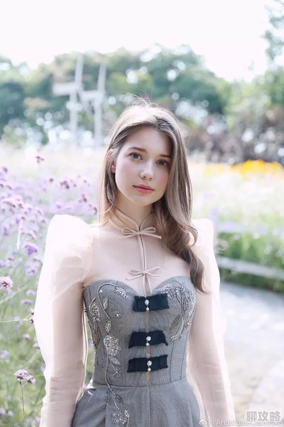 美女图片网友称气质优雅颜值惊艳令人心动