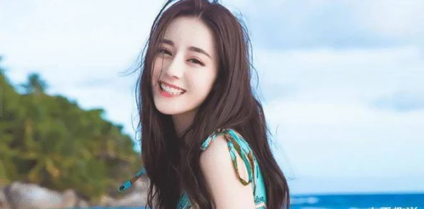 孕妇黄色片听说主演原定是位当红小花旦后来因为档期辞演了