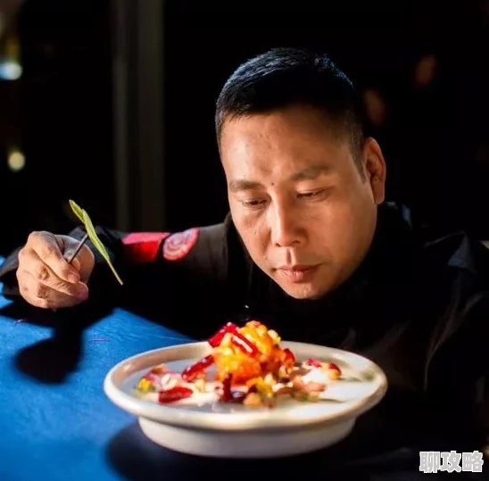 徐莉和菜老板菜摊下3听说两人经常一起吃晚饭关系暧昧街坊邻居都在议论