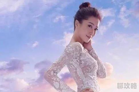 杨幂被揉到高潮喷了为什么她身材姣好气质出众演技也在线呢为何如此受欢迎