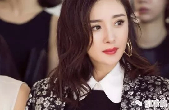 杨幂被揉到高潮喷了为什么她身材姣好气质出众演技也在线呢为何如此受欢迎