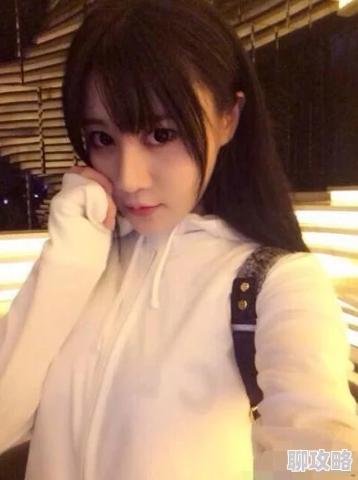 足球大逆袭：高手进阶必备攻略，网友热评实战技巧秘籍