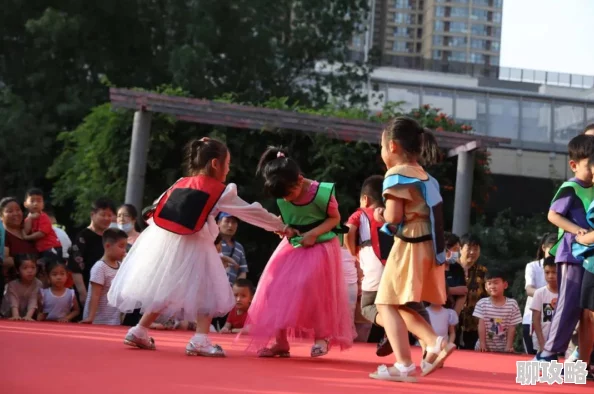 球球大作战3亿用户数庆典：感恩大礼包奖励全览，网友热评福利满满！