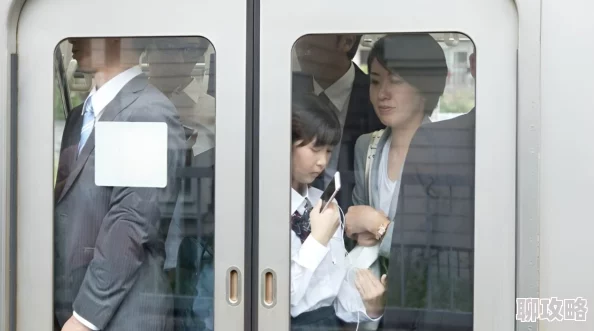 日本电车痴汉电影2025版AI换脸技术引发伦理争议 日本电车痴汉电影2025版AI换脸技术引发伦理争议